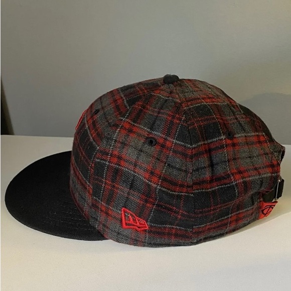 Rare Minnesota Twins New Era 9Fifty MLB Plaid Strapback Flat Bill Cap Red Grey - Picture 7 of 7